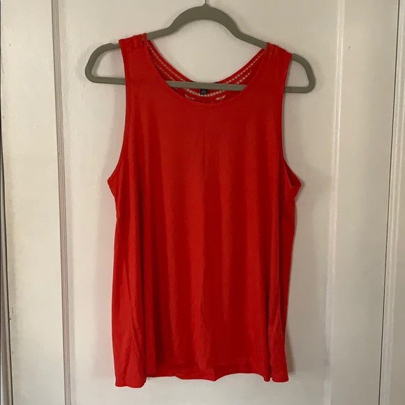 NWOT Lace Back Tank Top - Picture 4 of 4